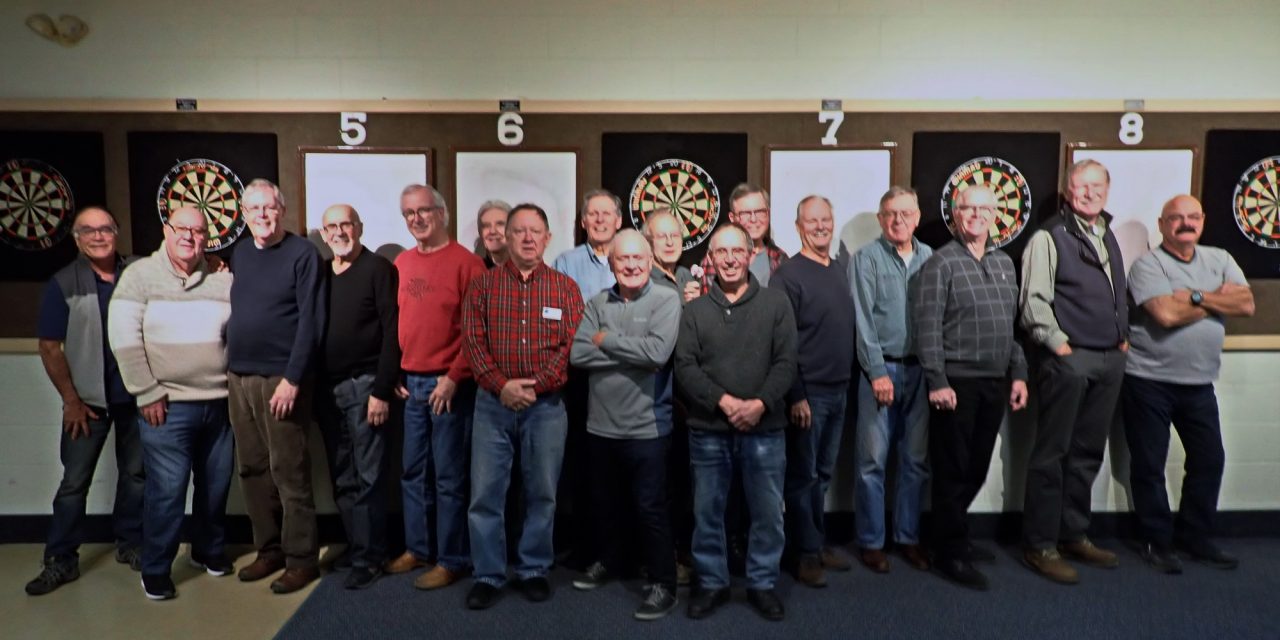 Mens Xmas Darts – Partying with a Point!